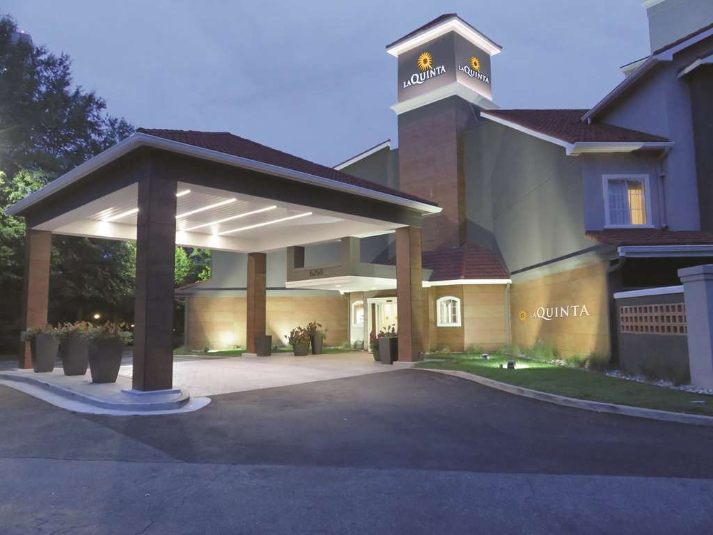 Hotel La Quinta By Wyndham Atlanta Perimeter Medical Exterior foto
